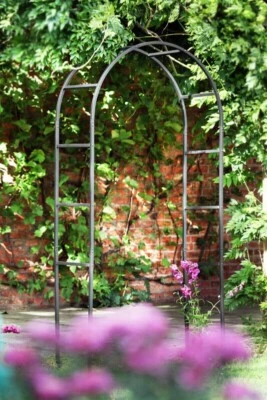 Tom Chambers Classic Metal Garden Arch - Traditional Black Sturdy Arch