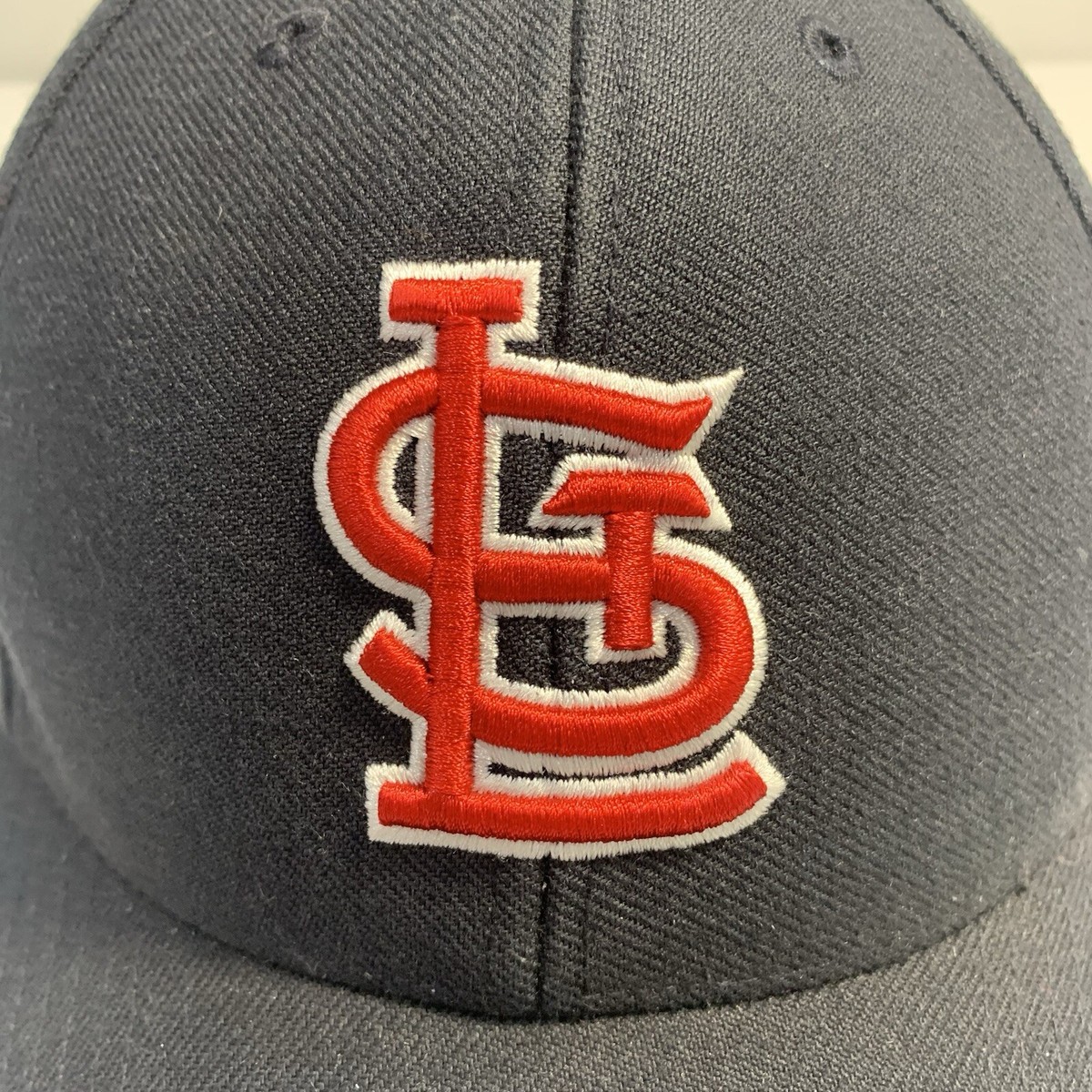 St. Louis Cardinals Basic Black Red Hat '47 Brand Curved