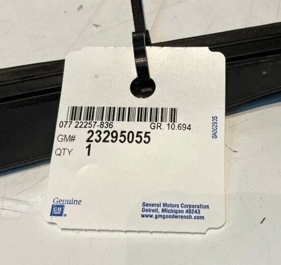 Chevy Malibu 2016-2018 puerta delantera izquierda resistente al clima p/n 23295055 genuino OEM Foto 3 de 4