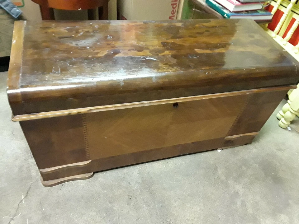 复古雪松胸凳骑士 (46*18*22) — 第 2/4 张图片