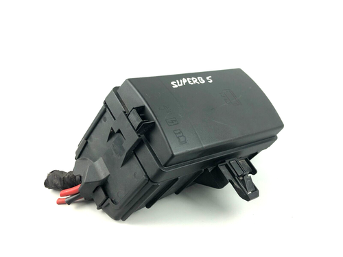 Boîtier De Distribution De Relais De Fusible Skoda Superb B8 3V Unité 5Q0907361D