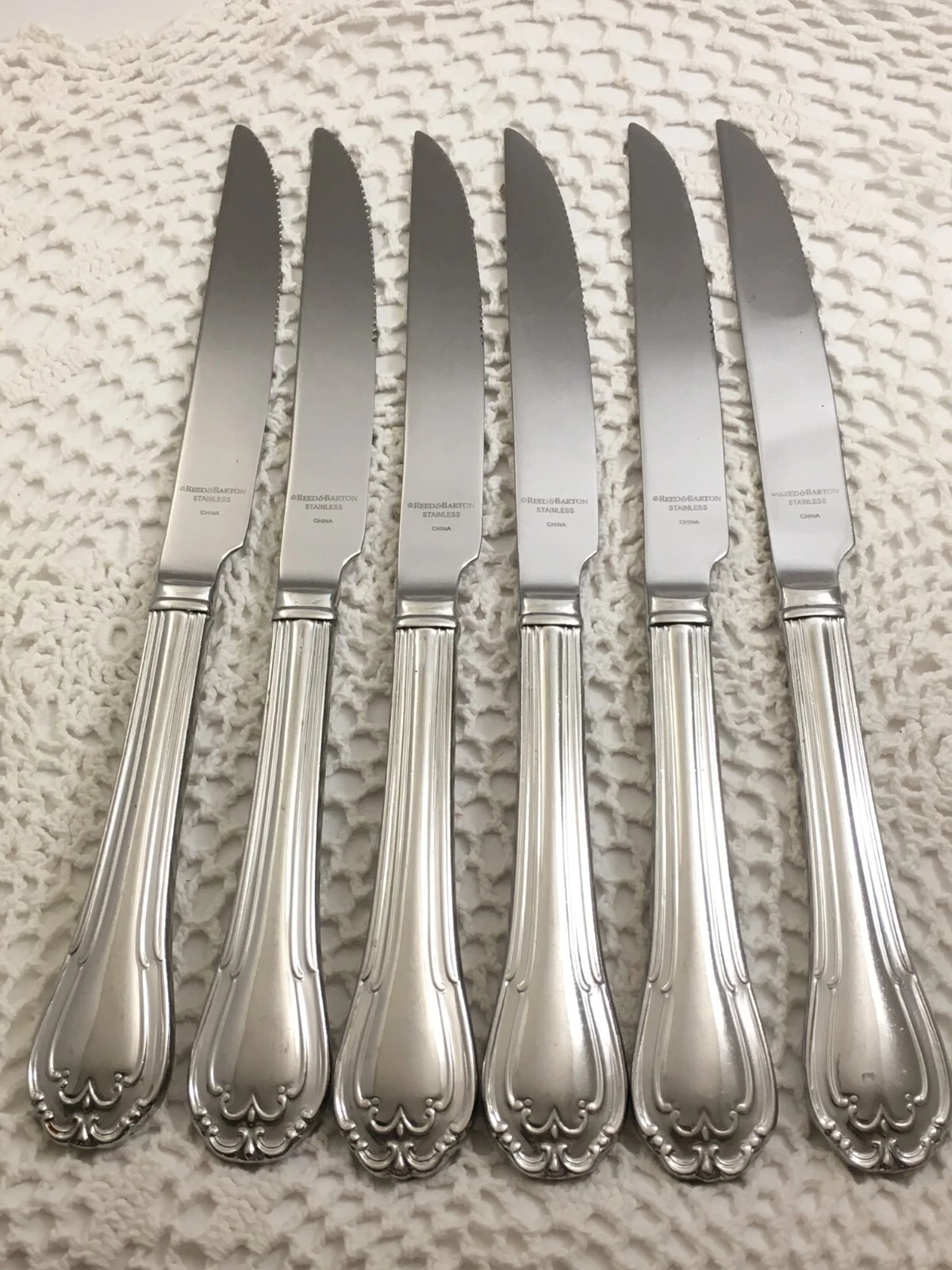 Reed & Barton LADY HAMILTON Stainless China 6 Serrated Steak Knives Silverware