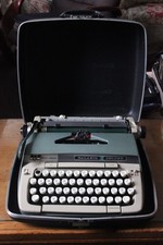 Vintage Smith Corona Galaxie Deluxe Typewriter In Hardshell Carrying Case -Works thumbnail