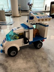 LEGO City 7285 POLICE DOG UNIT - 100% Complete with Minifigure and Instructions