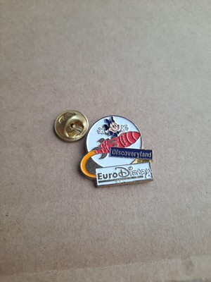 Pin's Esso AB Discoveryland Disney Disneyland Eurodisney Cartoon Mickey L32