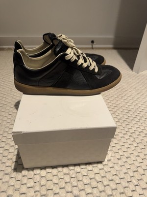 Maison Margiela GAT Black Leather Sneakers Men display picture 2