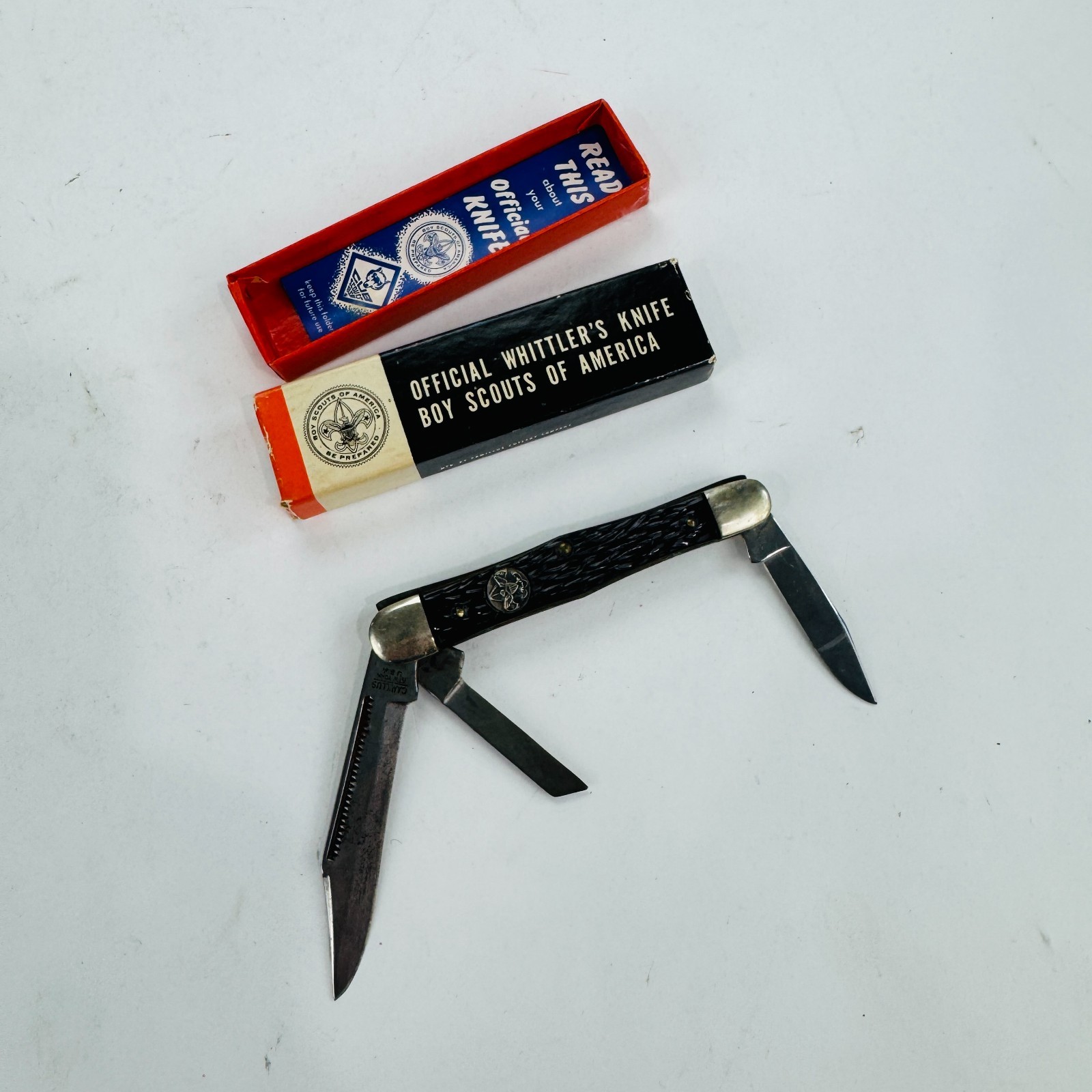 VTG CAMILLUS BOY SCOUT Pocket Knife in box OFFICIAL WHITTLER'S KNIFE B.S.A. 1047