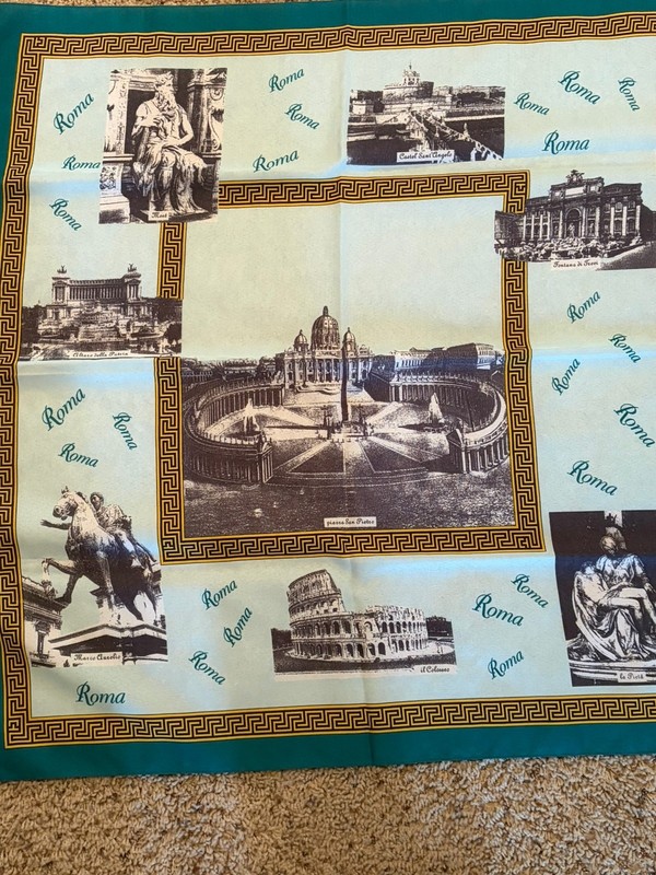 VTG Scarf Landmarks in Rome Italy  Souvenir Coliseum 30" x 30" Square Green/Gold
