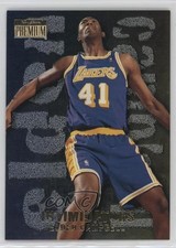 1996-97 Skybox Premium Intimidators Elden Campbell #4 0j6