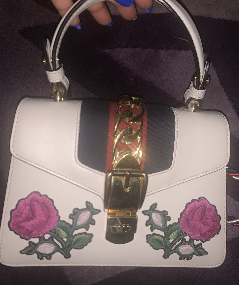 Gucci★素敵！Sylvie Leather Embroidered Mini Shoulder Bag GUCCI Sylvie Small Floral Embroidery Leather Shoulder Bag
