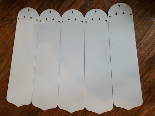 Used - Ceiling Fan Designers Disney Princesses - Castle 20 3/4" Fan Blades Only - Picture 3 of 4