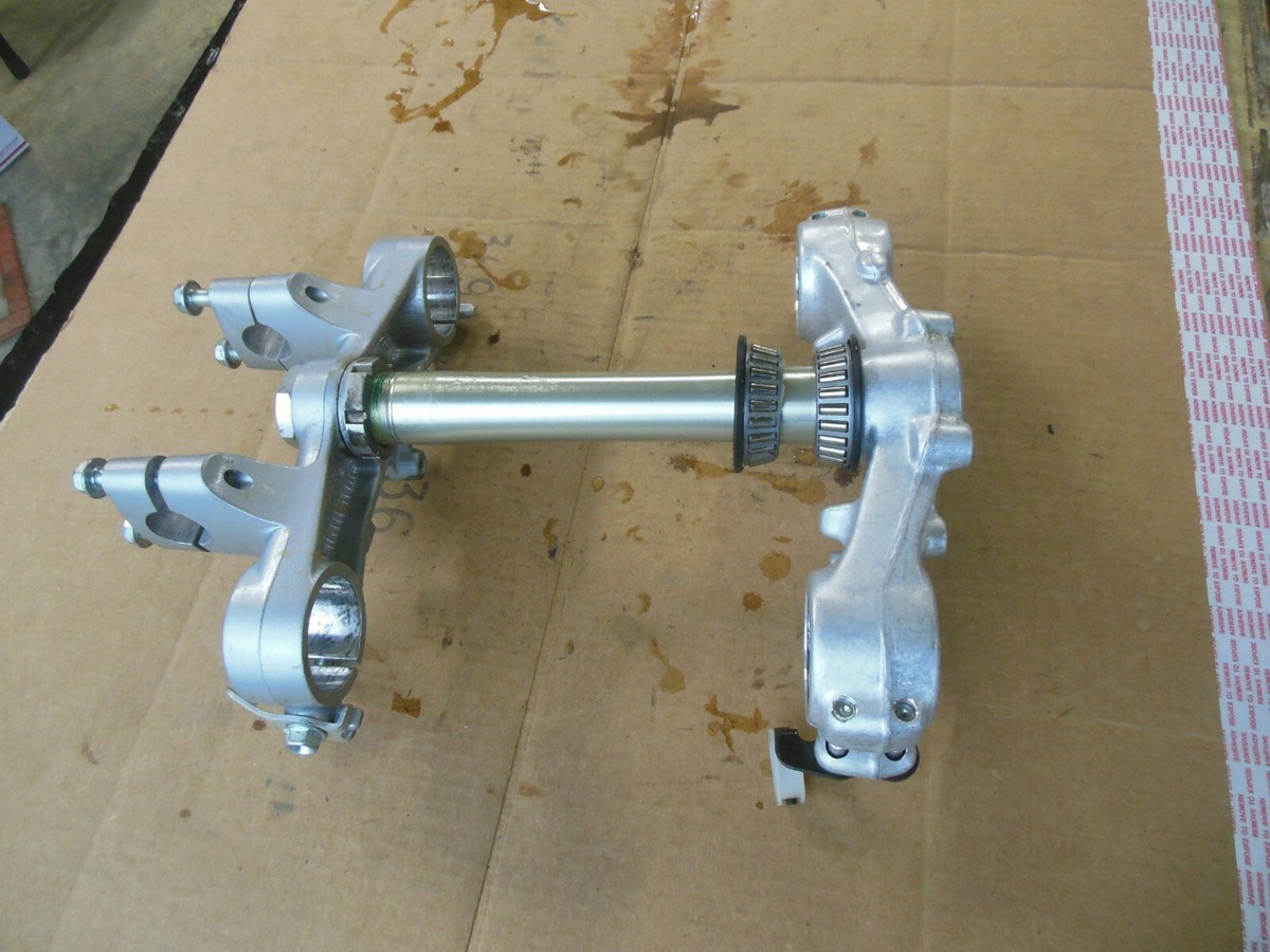 01-07 2007 DRZ250 DRZ 250 Triple Tree Steering Stem Bridge Fork