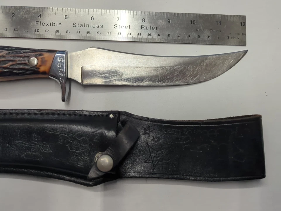 Vintage Rarer Camillus USA Sword Brand #1012 Fixed Blade knife Engraved/Damaged  - Image 4 of 4