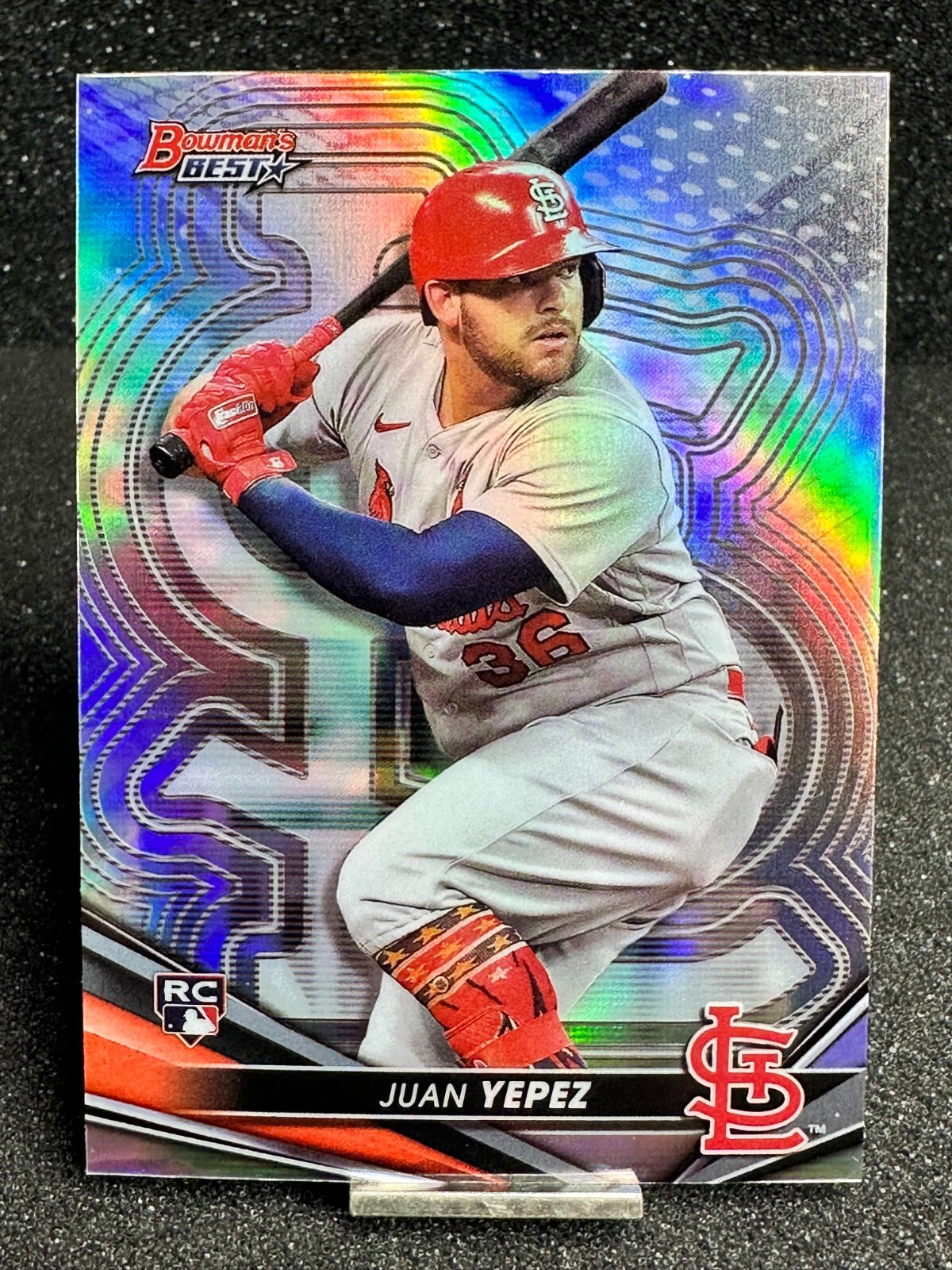 2022 Bowman's Best JUAN YEPEZ RC Refractor #15  FREE SHIPPING