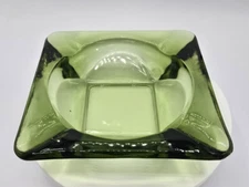 Vintage MCM 70’s Square Avocado Green Glass Cigarette Ashtray 4 Slots 4.5”