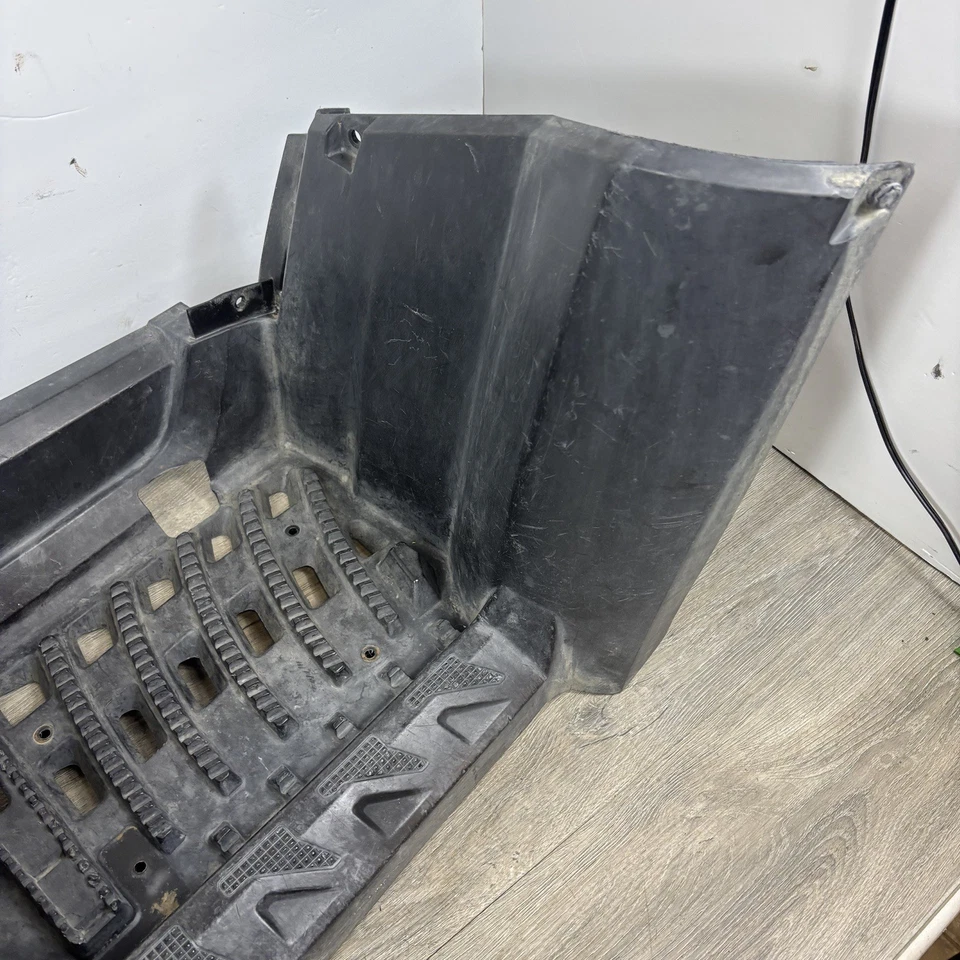 2009 Polaris Sportsman 550 Right Footwell Footrest 5439077-070 - Image 2 of 4