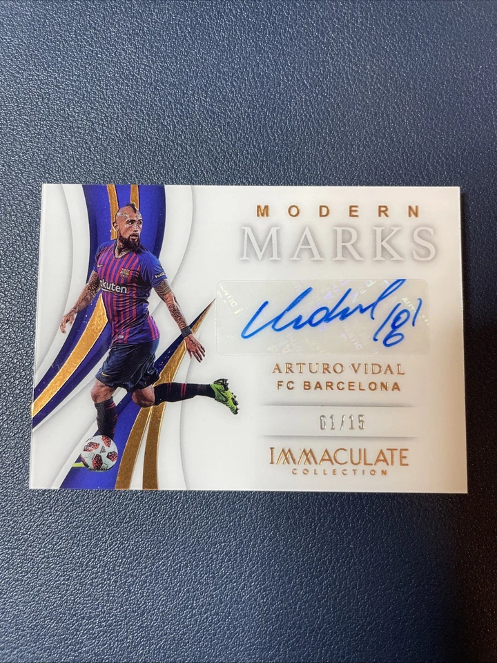 2018-19 Panini Immaculate Barcelona Arturo Vidal Modern Marks Auto 1/15 Chile - Image 2 of 3