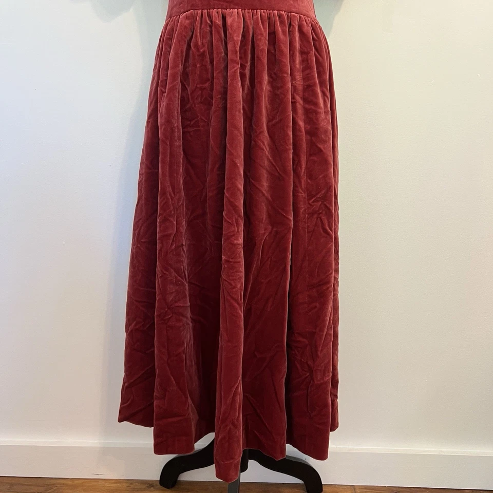 Vestido Laura Ashley Terciopelo Rojo Renacimiento Espalda Abierta Manga Tulipán Talla 14 Foto 4 de 4