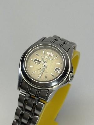 Orient 3 Star Ladies Automatic Champagne Dial Day Date 50m Water Resist NQ10-00C