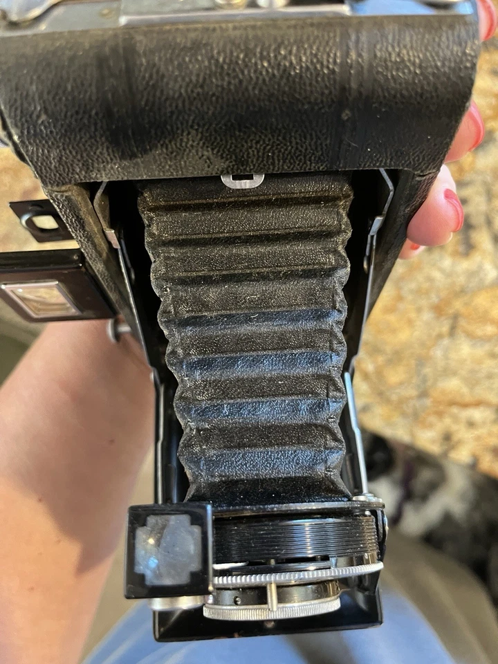 Cámara de bolsillo Kodak vintage | Excelente estado para la edad Foto 3 de 4