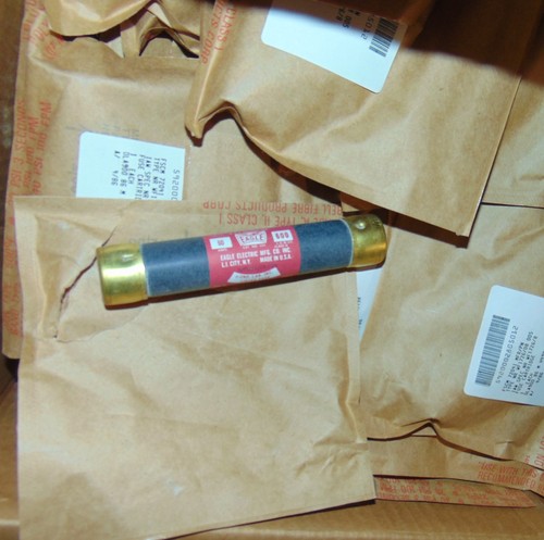 100 Stück * 60 AMP SICHERUNGEN ~ 600 VOLT ODER WENIGER EAGLE SIM ZU BUSSMANN N.E.C. USA *NEU - Bild 1 von 3