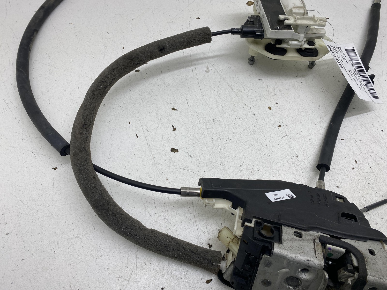 ⭕ 2014-2021 Maserati Ghibli Front Right Door Lock Latch Actuator OEM 670107780