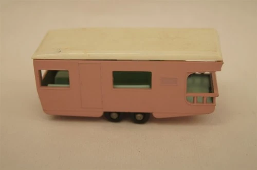 MATCHBOX LESNEY #23 Trailer Caravan Pink 1965 ENGLAND