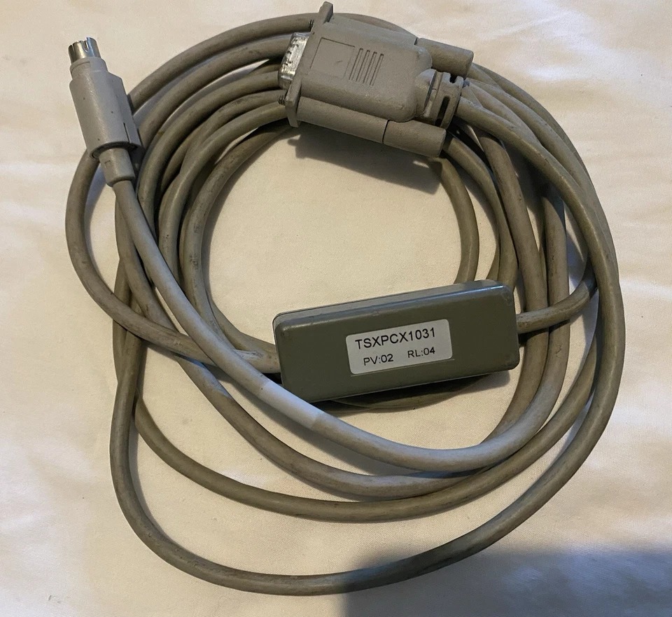 TSXPCX 1031 Câble Programmation Schneider Test Ok TSXPCX1031 - Photo 4/4