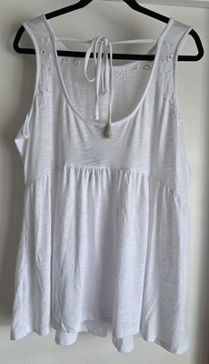 NWT Torrid Blouse Size 2 Sleeveless White Women's Casual Top Eyelet