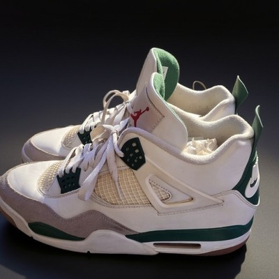 Nike SB Air Jordan 4 Retro SP Pine Green Mid Top Sneakers White Green Grey