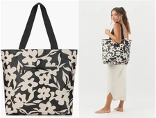 NWT Aloha Collection Retired Print/Ivory Flowers on Black/Large Tote/Hawaiian