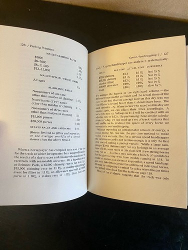 Picking Winners : A Horse Players Guide by Andrew Beyer HCDJ 1975 - Imagen 8 de 11