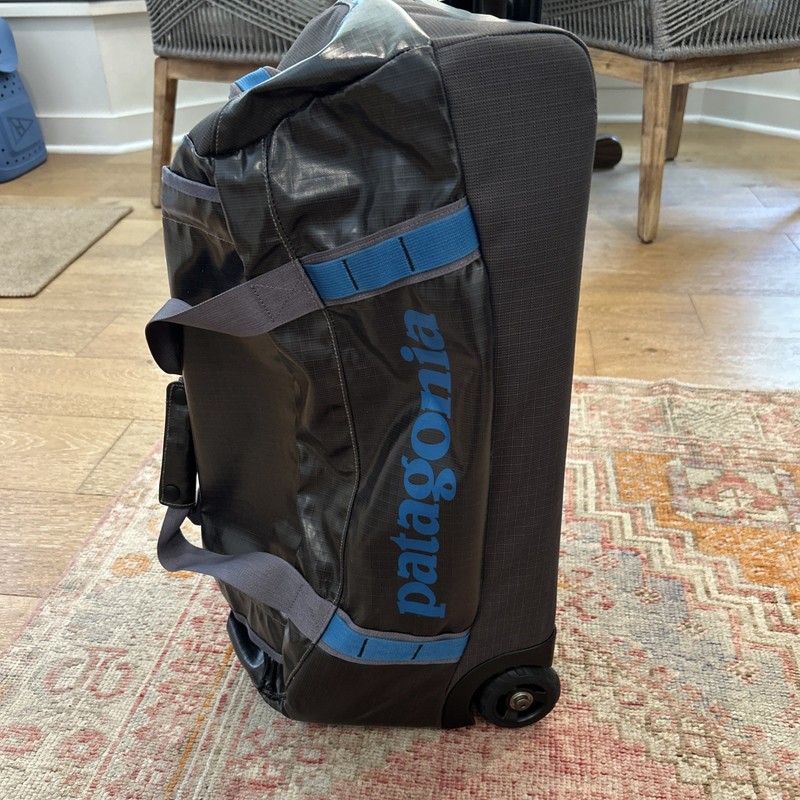 PATAGONIA Black Hole Wheeled Duffel 45L Bag Luggage RARE Underwater Blue ⚡️ READ