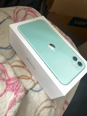 Apple iPhone 11 box
