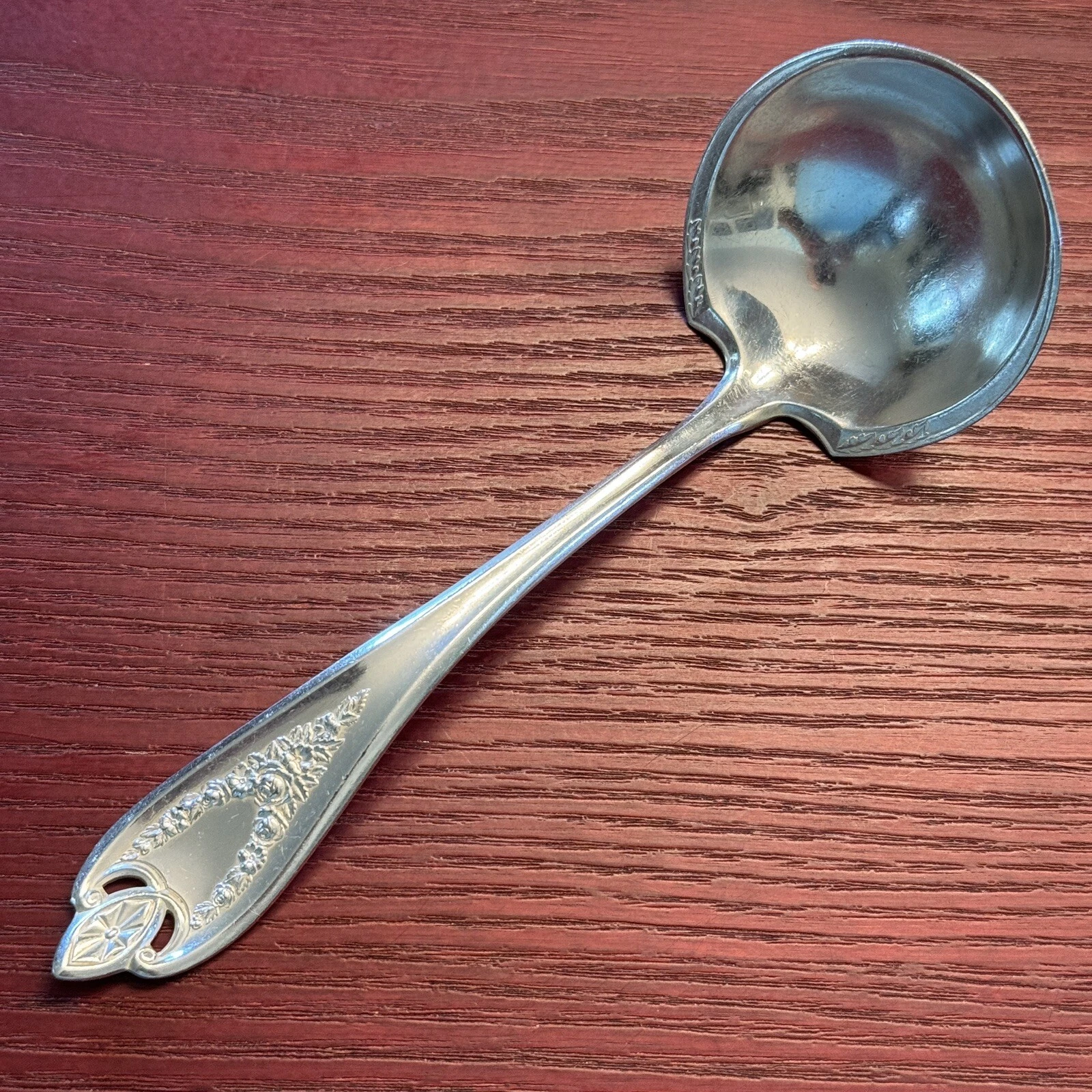 Old Colony By 1847 Rogers Bros. Silver C.1911 Silverplate Gravy Ladle 7 1/8”