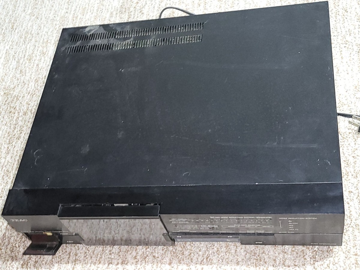 TEAC R-777 X Auto Reverse Stereo Cassette Deck DBX. FOR PARTS AS