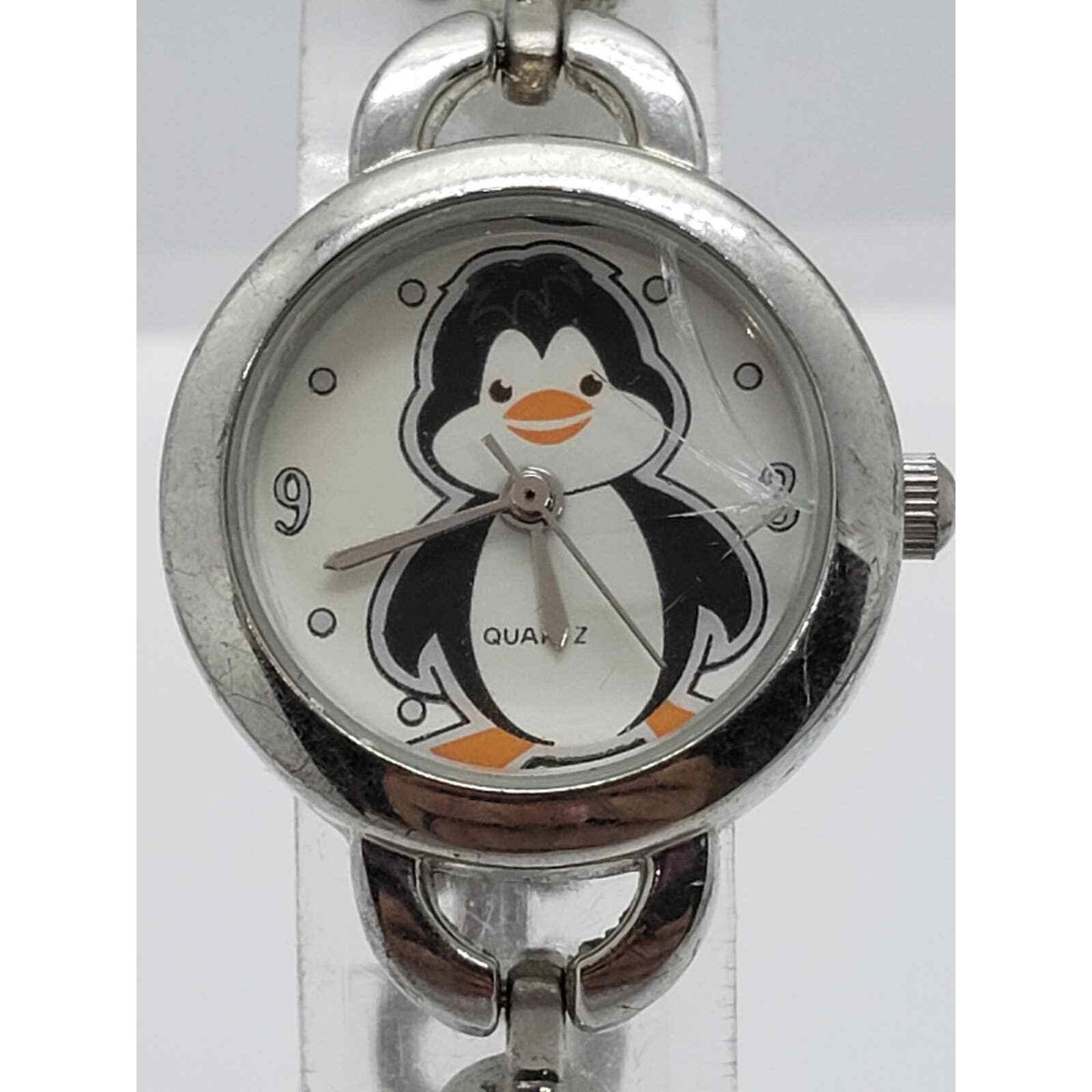 Penguin novelty watch S218. Penguin on watch face and band