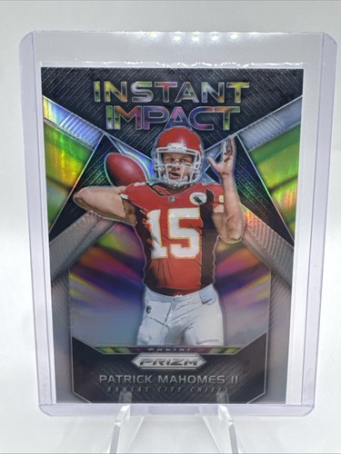 Patrick Mahomes II #8 2017 Panini Prizm Instant Impact card