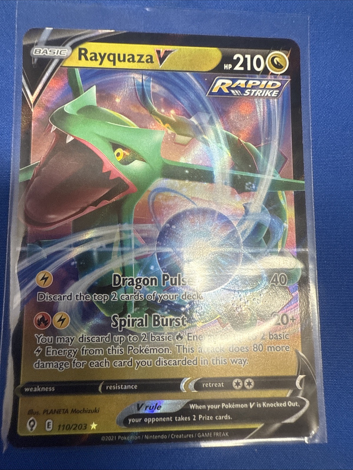 Pokémon Rayquaza V 110/203 EVS Evolving Skies NM