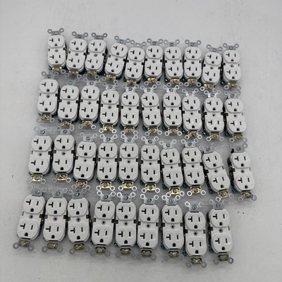 Leviton CBR20-00W 20A 125V Thermoplastic Duplex White Outlet 39 Pieces