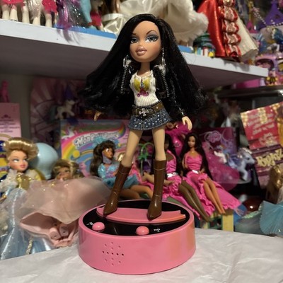 2006 Bratz MGA Entertainment Talking Jade Doll