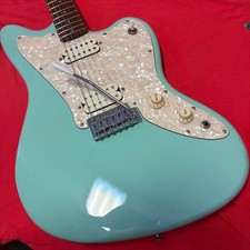 Squier Jagmaster 2000 Surf Green Period Dokumente enthalten Fender Jazzmaster...
