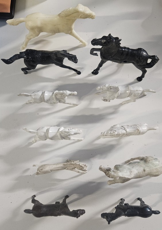 Lot of 11 Plastic Farm/ Racing/ Wild HORSES 