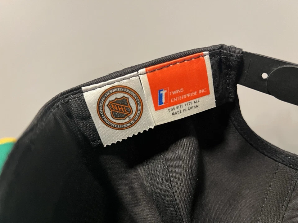 De colección NHL Twins Enterprise Boston Bruins Snapback Sombrero de Hockey Verde Bajo Bill Foto 3 de 3