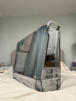 InWin Tou PC Chassis Mirrored Glass Silver Color