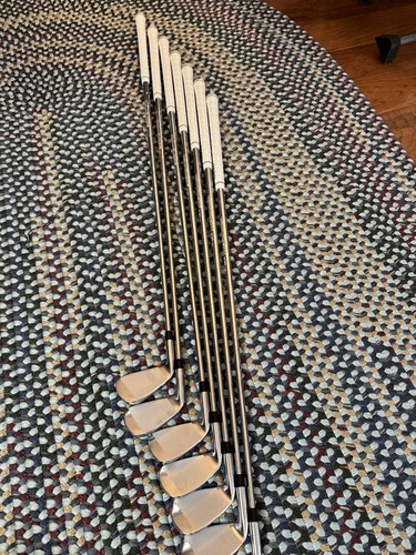 Set Ferri TaylorMade 300 Forged 4-PW 7 Pezzi - Acciaio Flex S Stiff - Usato Funzionante
