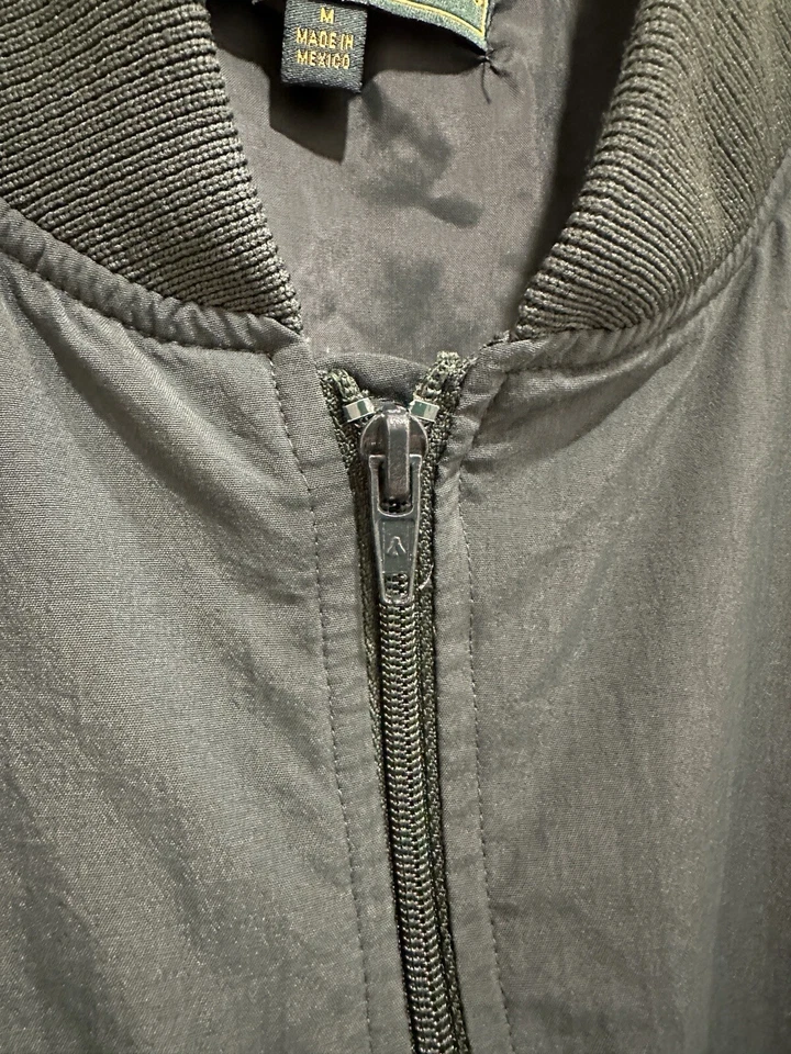 Chaqueta Bomber Rompevientos Verde Sun Mountain Mediana Golf Informal Abrigo De Colección  Foto 4 de 4