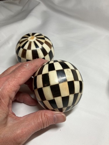 Mackenzie Style Farmhouse Black and Ivory Checked Balls (3) - Picture 6 of 10