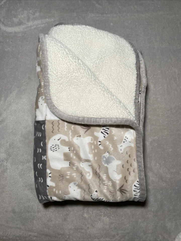 Manta Bebé Momentos Moderna Safari Retazos Reversible Sherpa Gris Borde Lovey Foto 2 de 4