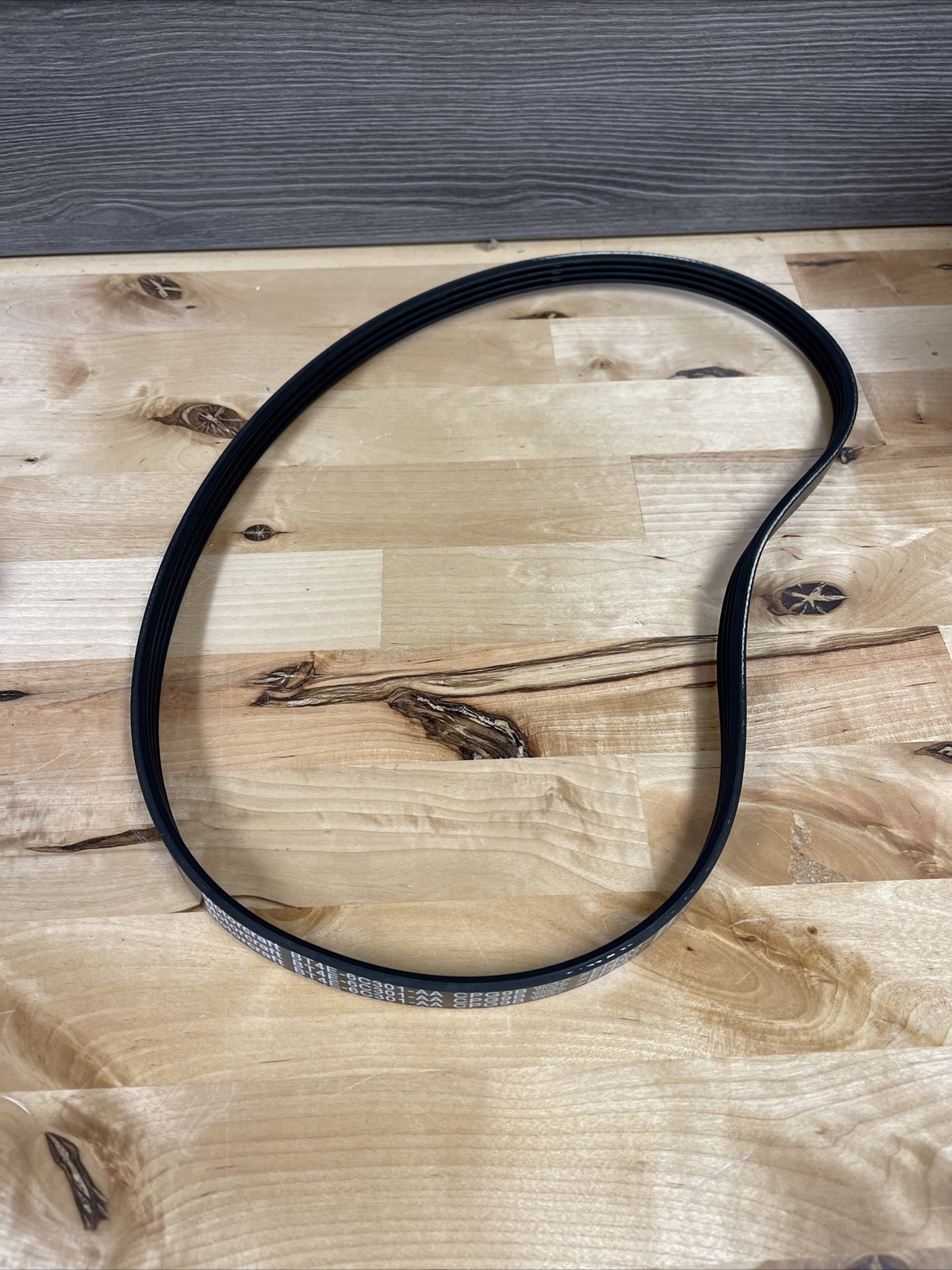 OEM Motorcraft Serpentine BeltPremium Stretch Fit MicroV Belt BT4E